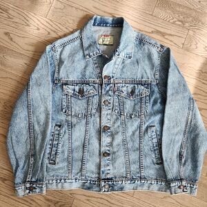 Vintage 80s/90s Levi’s Acid Wash Denim Trucker Jacket Women’s XL